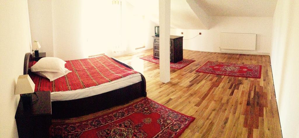 Casa Renti Hotel Novaci-Straini Ruang foto