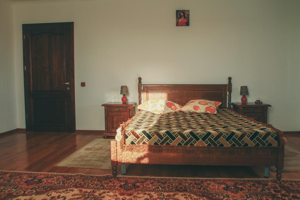 Casa Renti Hotel Novaci-Straini Bagian luar foto