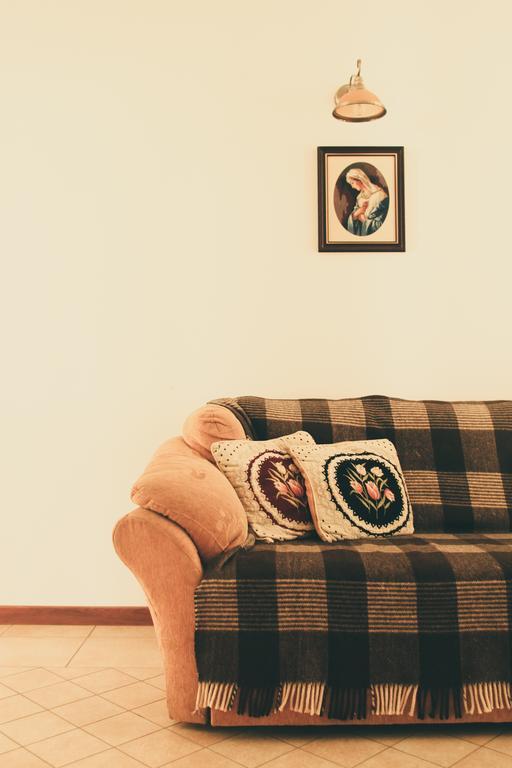 Casa Renti Hotel Novaci-Straini Bagian luar foto