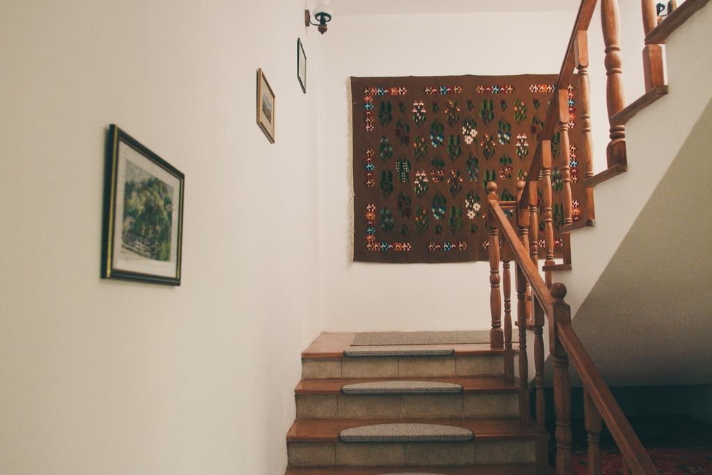 Casa Renti Hotel Novaci-Straini Bagian luar foto