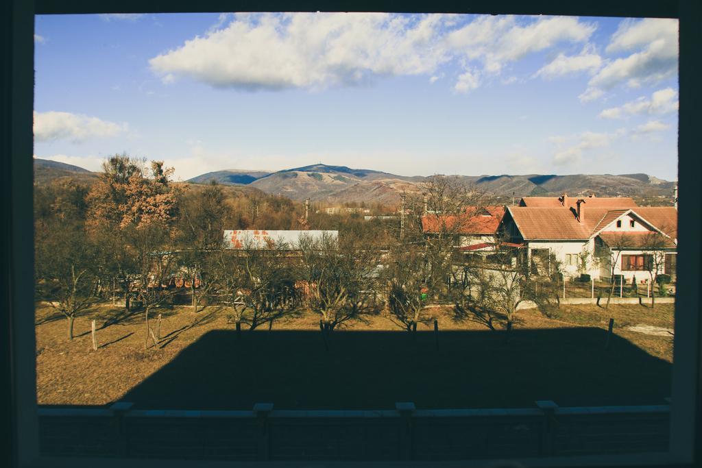 Casa Renti Hotel Novaci-Straini Bagian luar foto